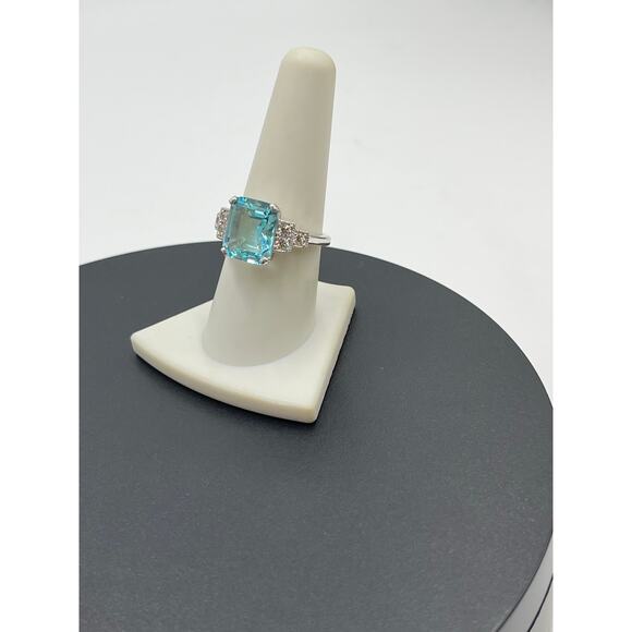 Designer Sterling Silver Emerald Cut Stimulated Blue CZ Stone Solitaire Ring 8.5 - Picture 4 of 13
